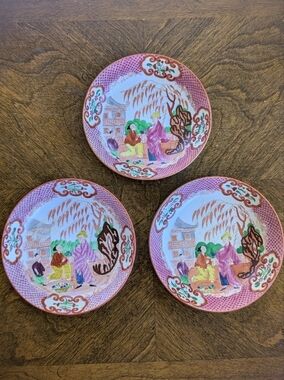 Trio of 1800s English Ironstone Plates - Qianlong Style